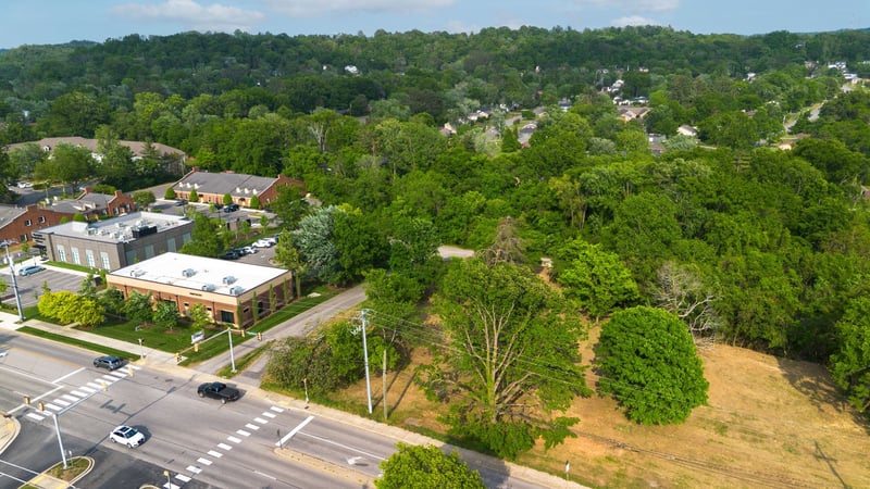 8138 Sawyer Brown Rd, Nashville, TN 37221