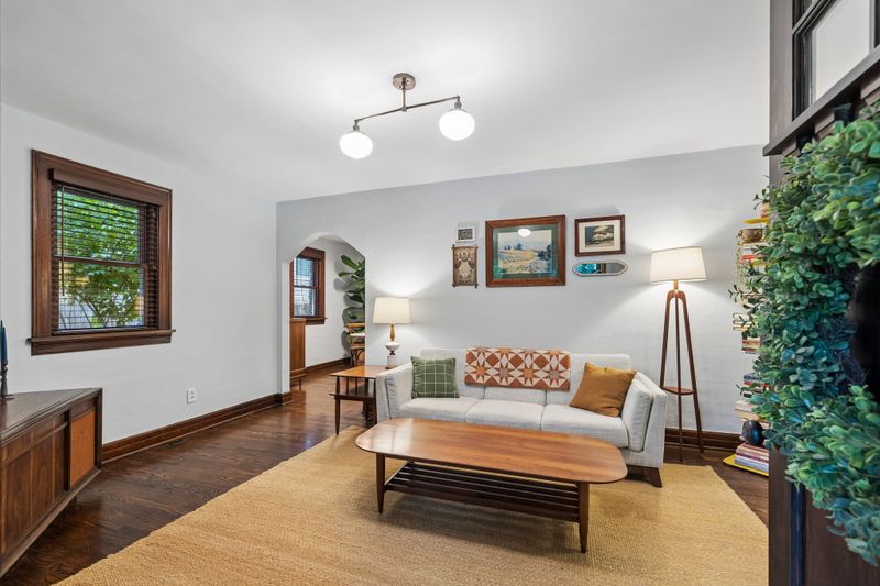 920 Carolyn Ave, Nashville, TN 37216