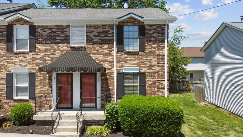 205 Edgewood Dr, Hendersonville, TN 37075