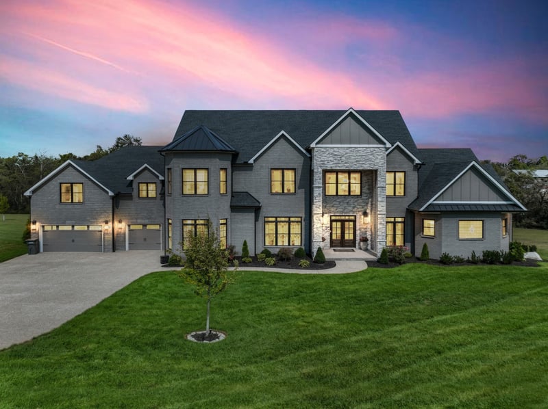 617 Coles Ferry Rd, Gallatin, TN 37066