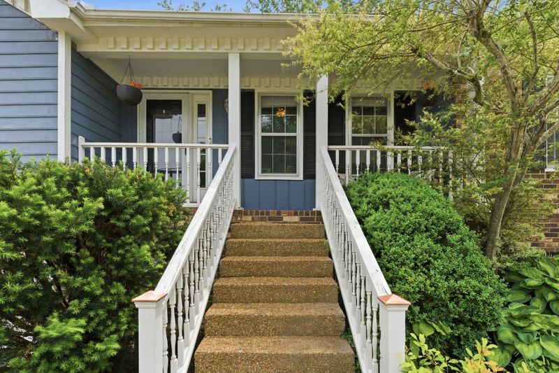 7504 Rolling River Pkwy, Nashville, TN 37221