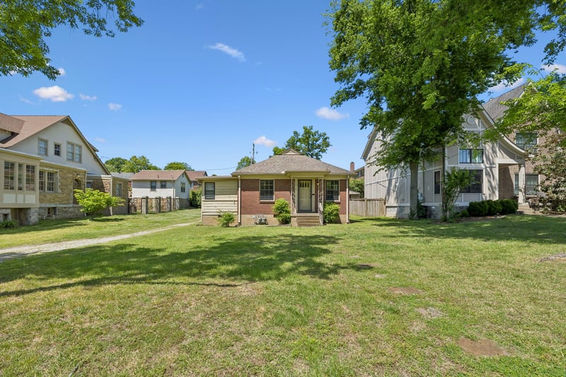 2110A W Linden Ave, Nashville, TN 37212