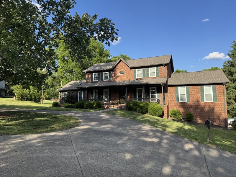 1616 Anderson Rd, Hendersonville, TN 37075