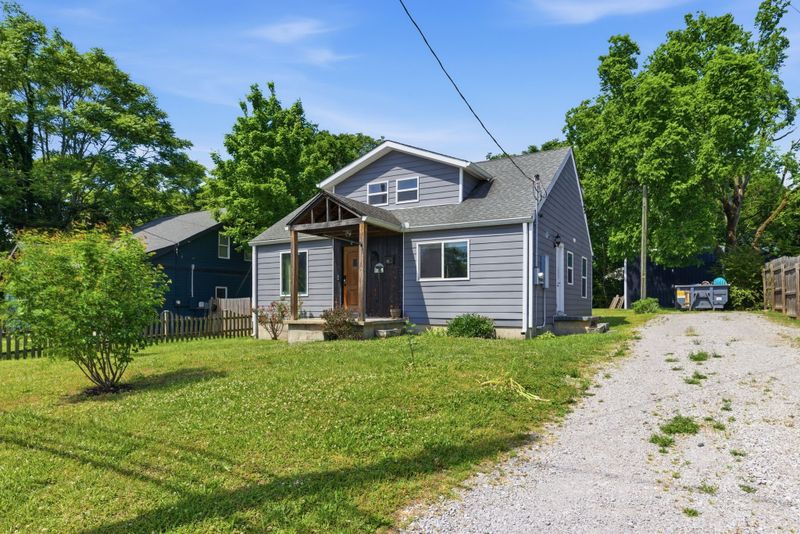 1524 Jones Ave, Nashville, TN 37207