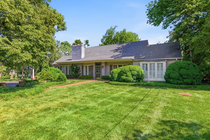 208 Jackson Blvd, Nashville, TN 37205