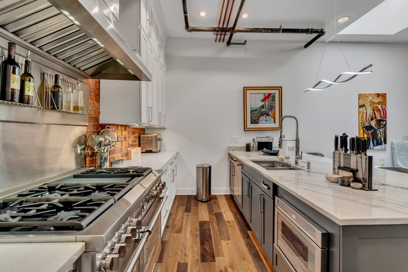 208 3rd Ave N #500, Nashville, TN 37201