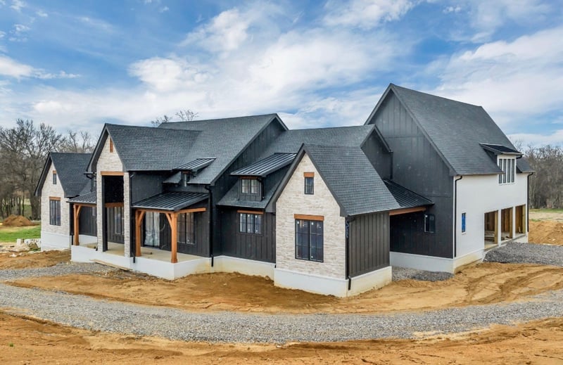 2388 Darks Mill Rd, Columbia, TN 38401