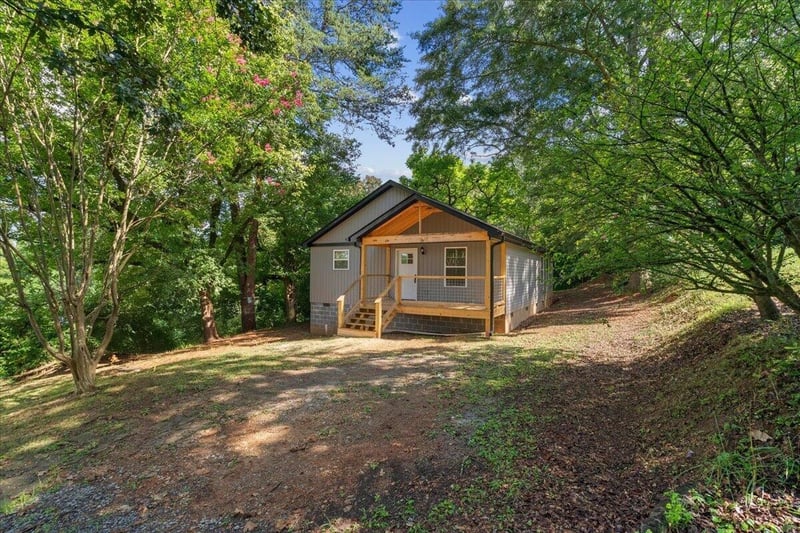 1001 Colerain St, La Fayette, GA 30728