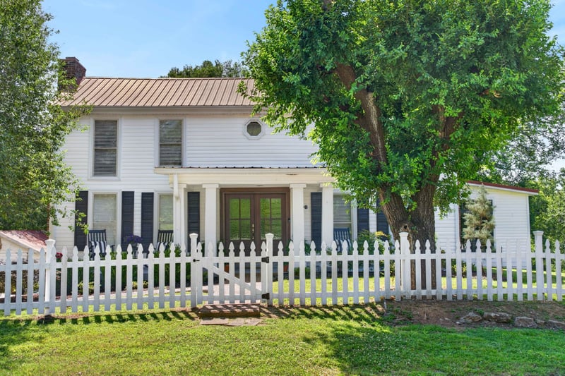 3798 Mccandless Rd, Columbia, TN 38401