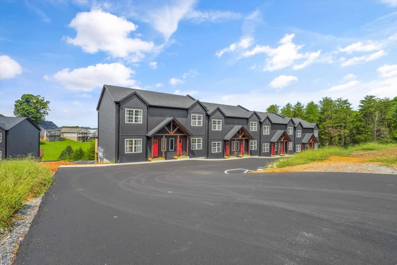 1479 William Holt Blvd, Sevierville, TN 37862