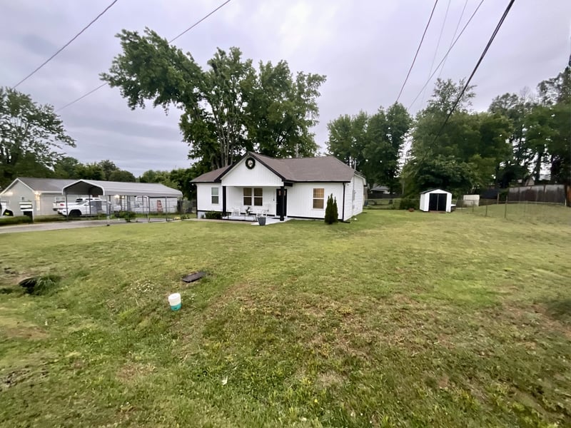 2718 Driftwood Dr, Springfield, TN 37172