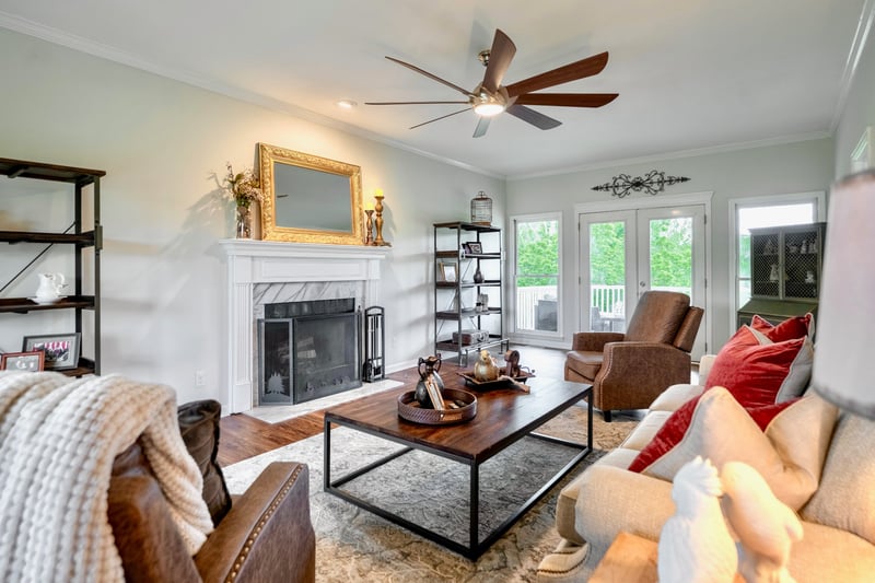 4038 Foxfield Dr, Columbia, TN 38401