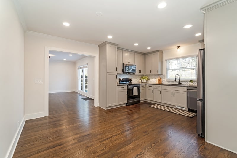 1736 Hillmont Dr, Nashville, TN 37215