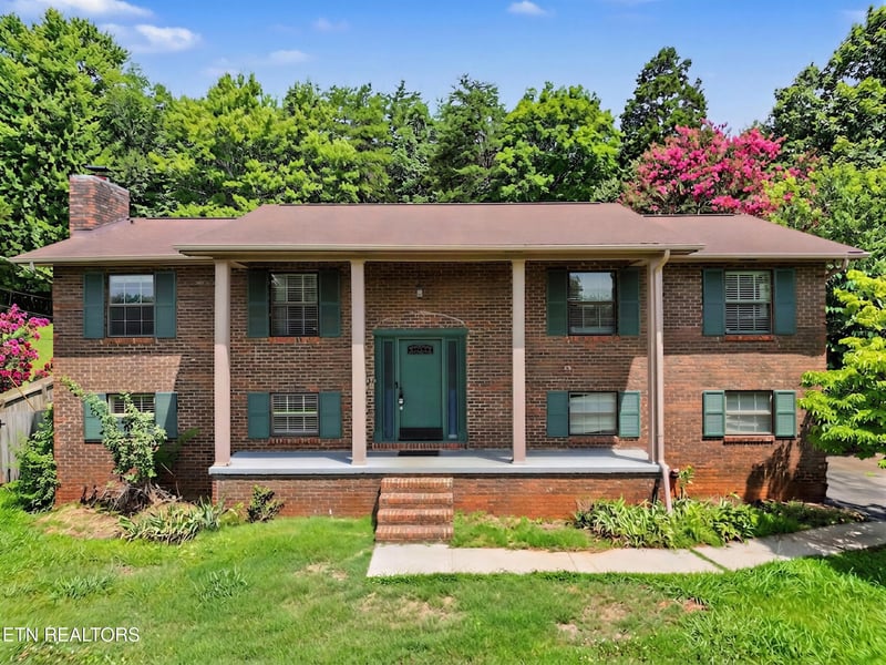 1421 Mount Vista Dr, Knoxville, TN 37920