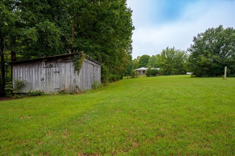 1125 Timber Ridge Rd, Charlotte, TN 37036