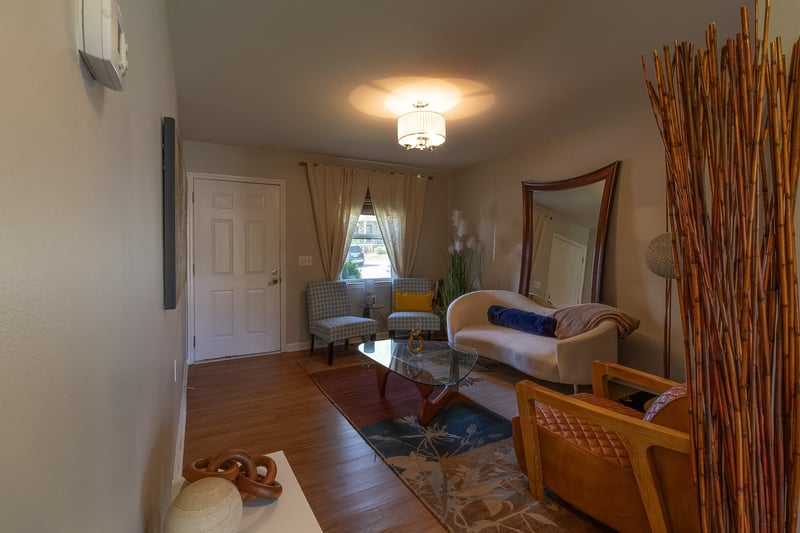 382 Deer Lake Dr, Nashville, TN 37221