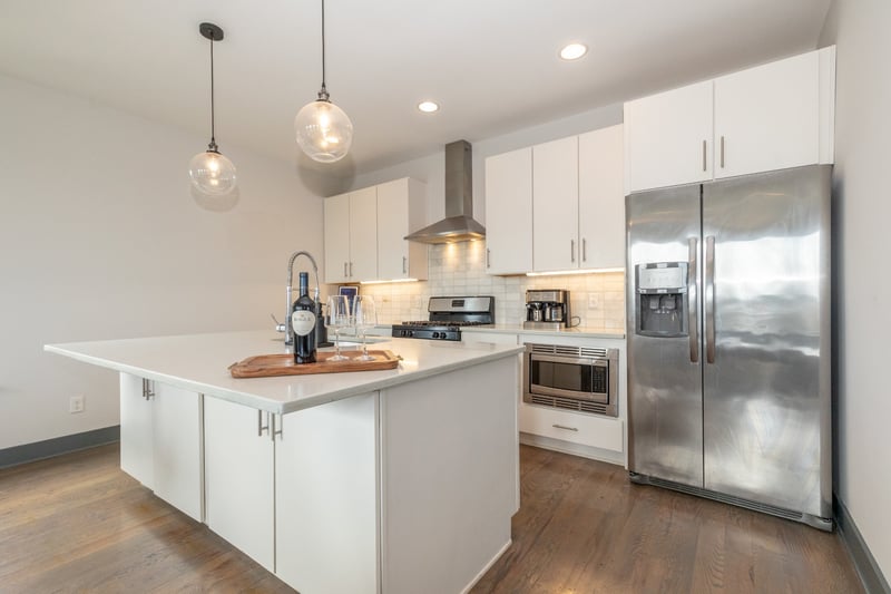 1208 Avondale Cir, Nashville, TN 37207