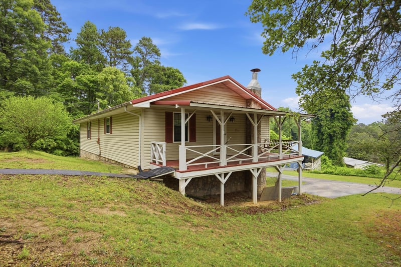 360 Houston Valley Rd, Rocky Face, GA 30740