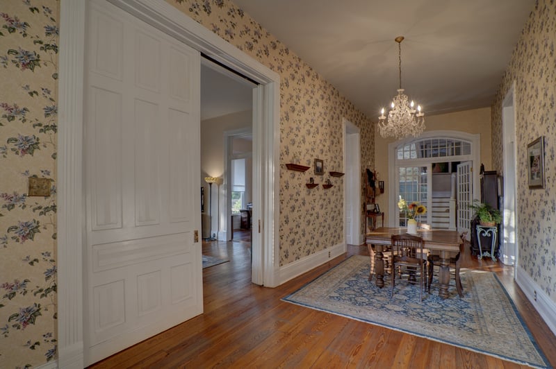 305 4th Ave S, Franklin, TN 37064