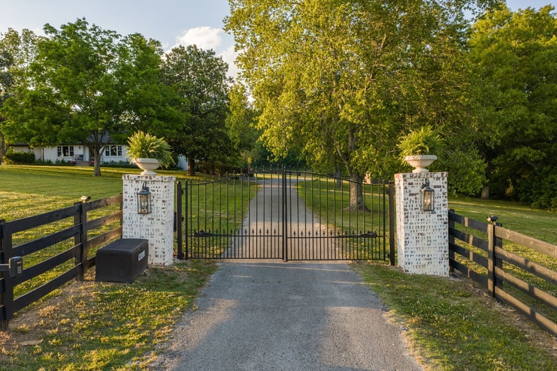 1496 Coleman Rd, Franklin, TN 37064