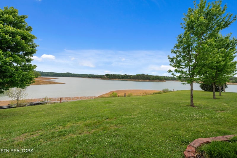 901 Lake Smoky Rd, Sevierville, TN 37876