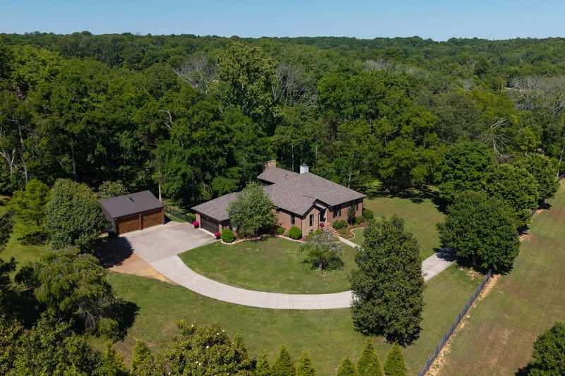 1023 Mount Olivet Rd, Hendersonville, TN 37075