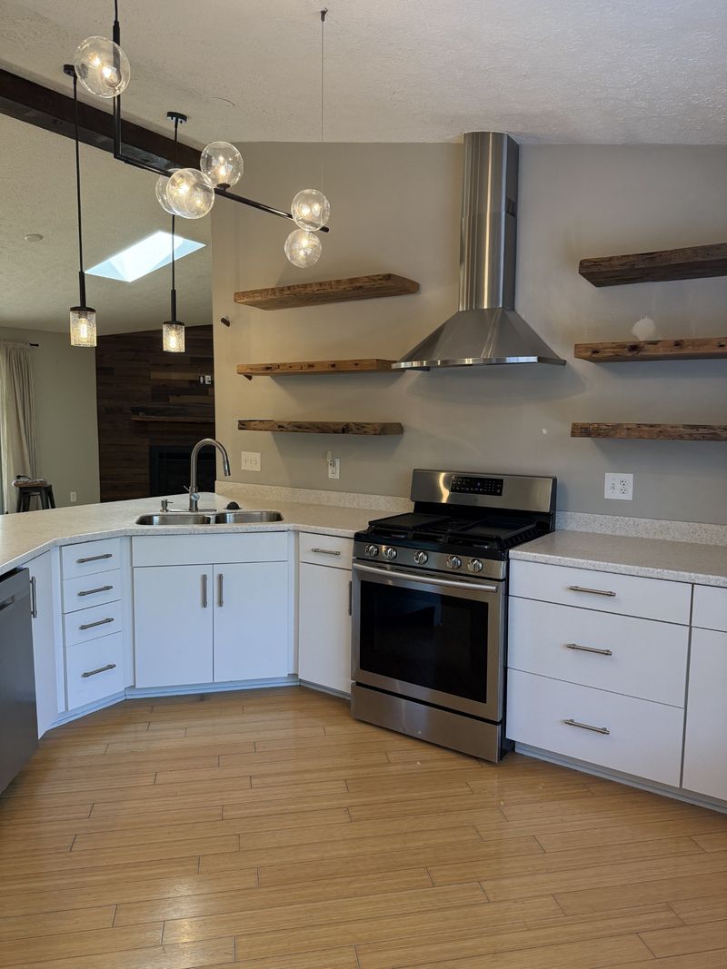 917 Morton Mill Rd, Nashville, TN 37221