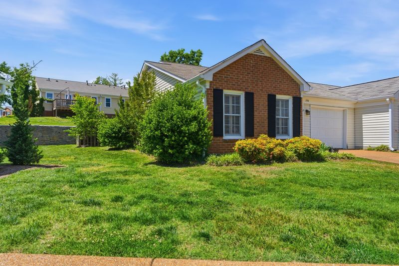 106 Emma Neuhoff Ct, Nashville, TN 37205
