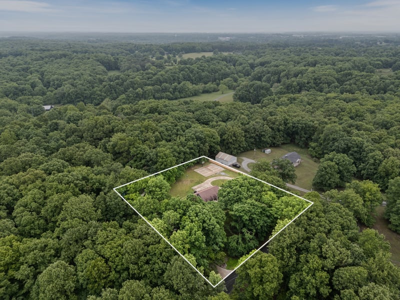 216 Rouse Rd, Dickson, TN 37055
