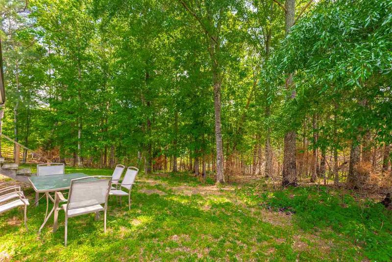 138 Cottage Crest Ct, Chickamauga, GA 30707