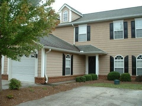 1896 N Summit Dr, Dalton, GA 30721