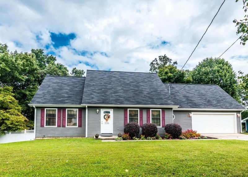 526 Smoketree Cir, Ringgold, GA 30736