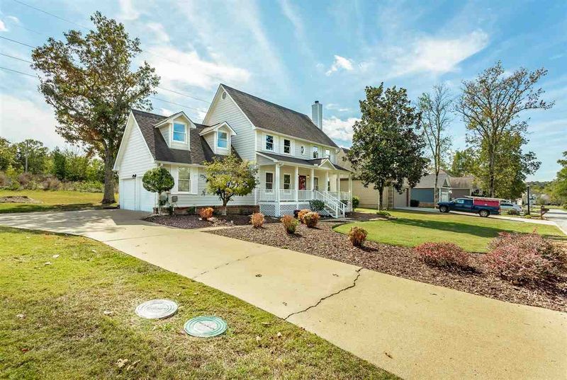 109 Briarwood Dr, Ringgold, GA 30736