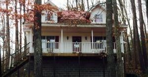 512 Foster Dr, Ringgold, GA 30736