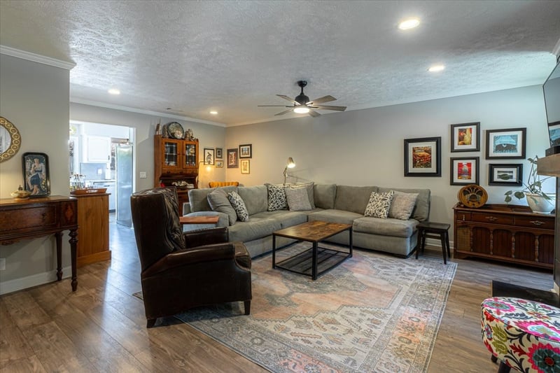 237 Highland Villa Cir, Nashville, TN 37211
