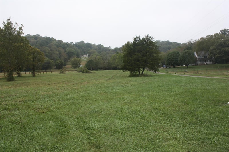 5679 Carters Creek Pike, Thompsons Station, TN 37179