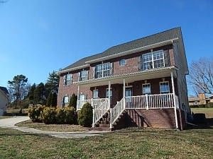 365 Glenrige Ln, Lenoir City, TN 37771