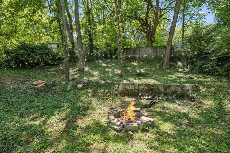 2687 Hartford Dr, Nashville, TN 37210