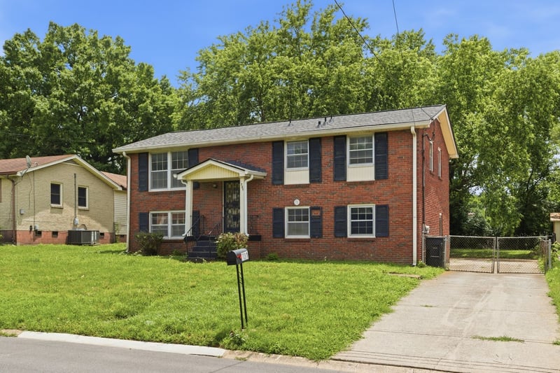 731 Rowan Dr, Nashville, TN 37207