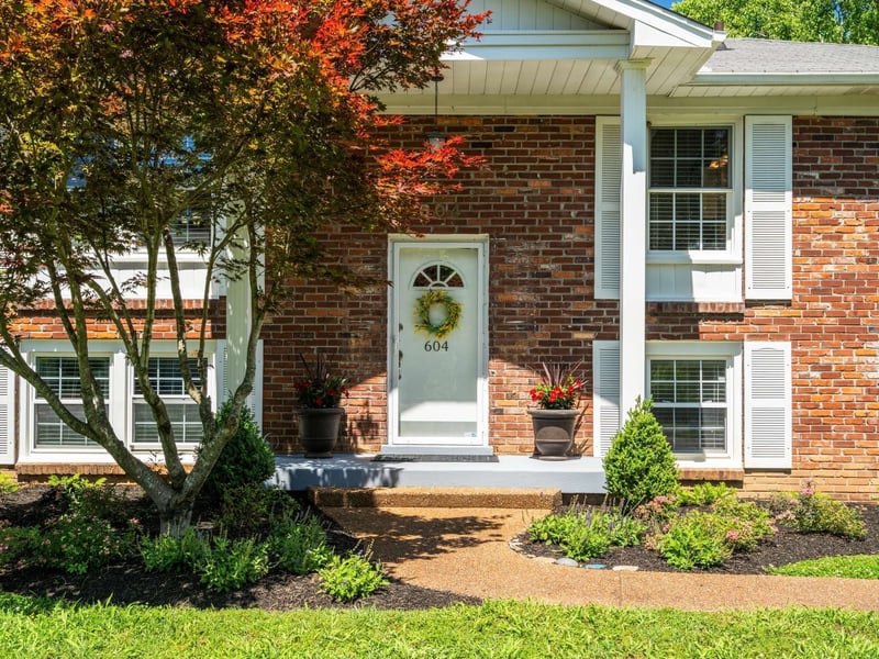 604 Meadowgreen Dr, Franklin, TN 37069