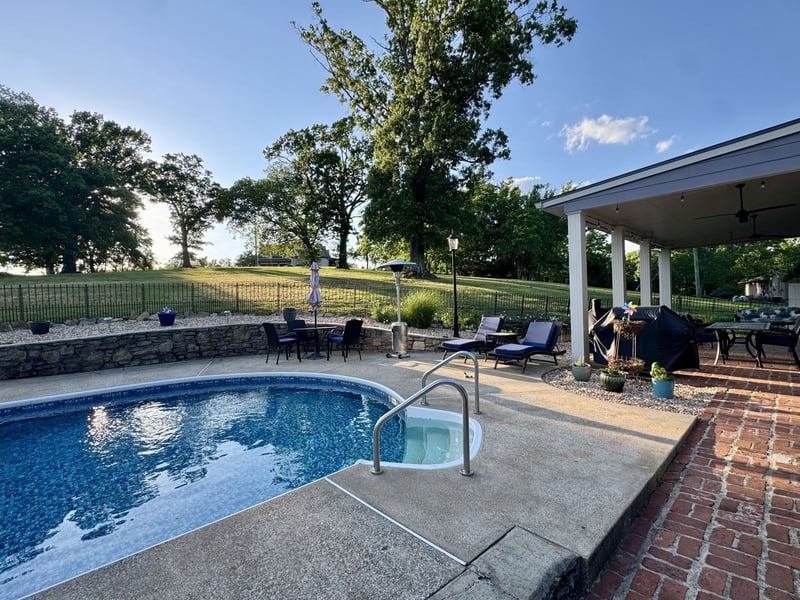 185 Clifftop Dr, Hendersonville, TN 37075