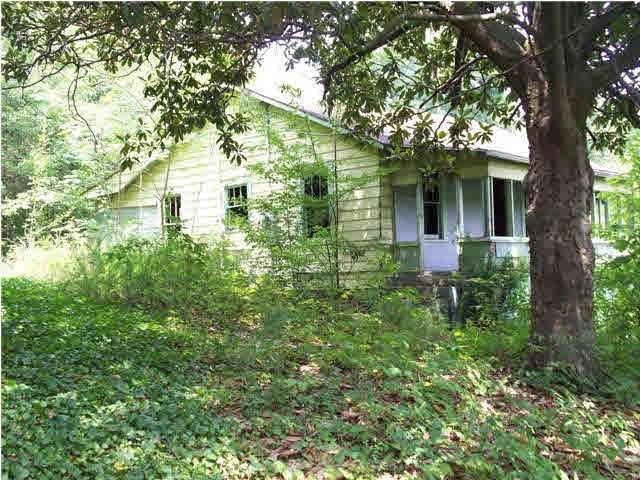 25 Spring St, Rossville, GA 30741