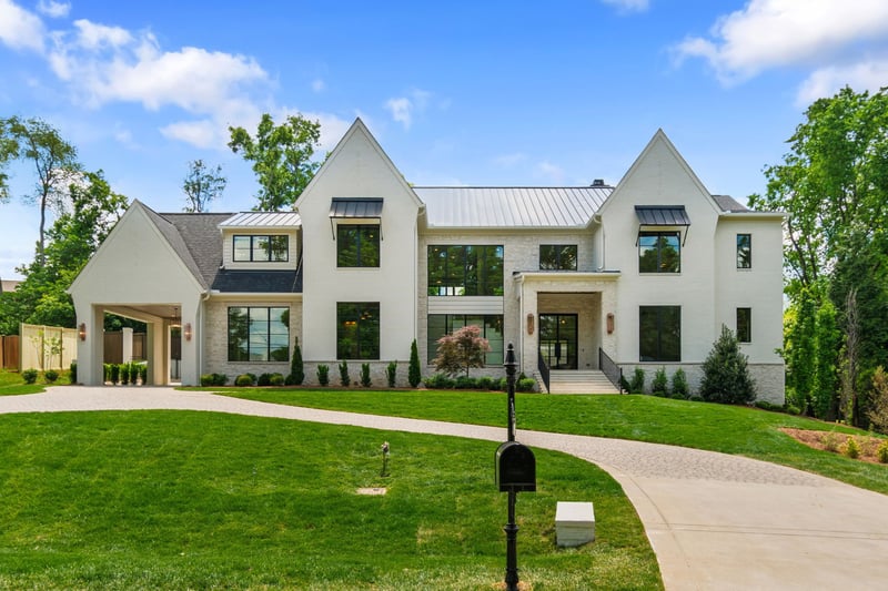 1135 Duncanwood Dr, Nashville, TN 37204