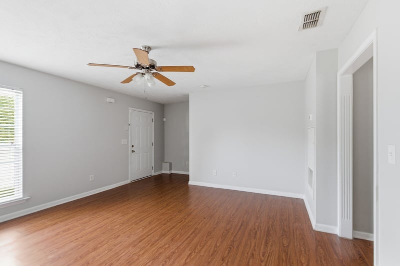 5170 Hickory Hollow Pkwy #100, Antioch, TN 37013