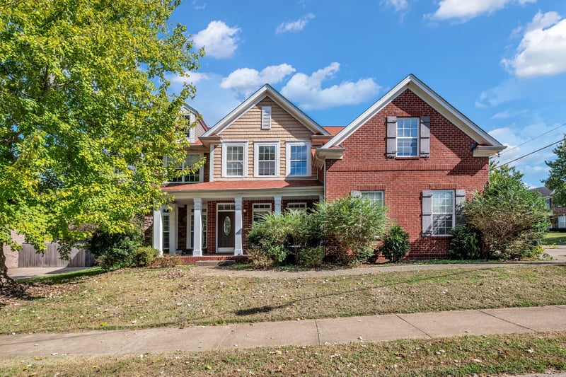 1033 Wyntergrace Farm Rd, Old Hickory, TN 37138