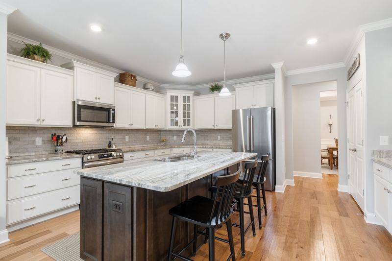 1336 Greenstone Ln, Nashville, TN 37221