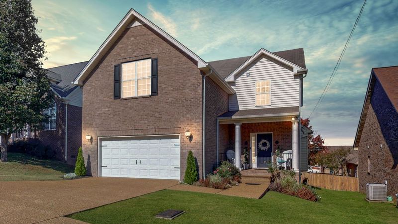 8232 Tapoco Ln, Brentwood, TN 37027