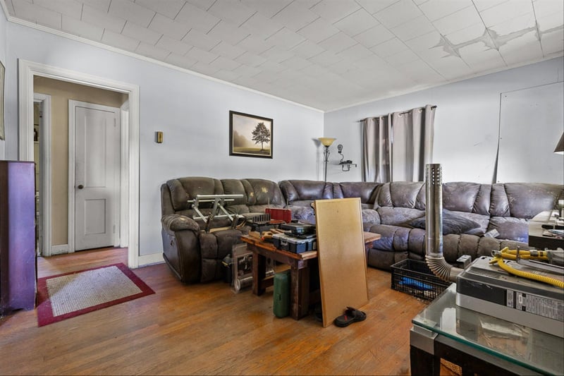 591 W Cloud Springs Rd, Rossville, GA 30741