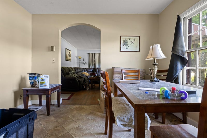 591 W Cloud Springs Rd, Rossville, GA 30741