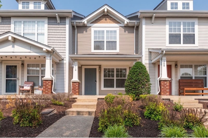 310 Shadow Glen Dr, Nashville, TN 37211